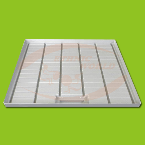 Ebb & Flood table, DANSK 100 x 110 cm